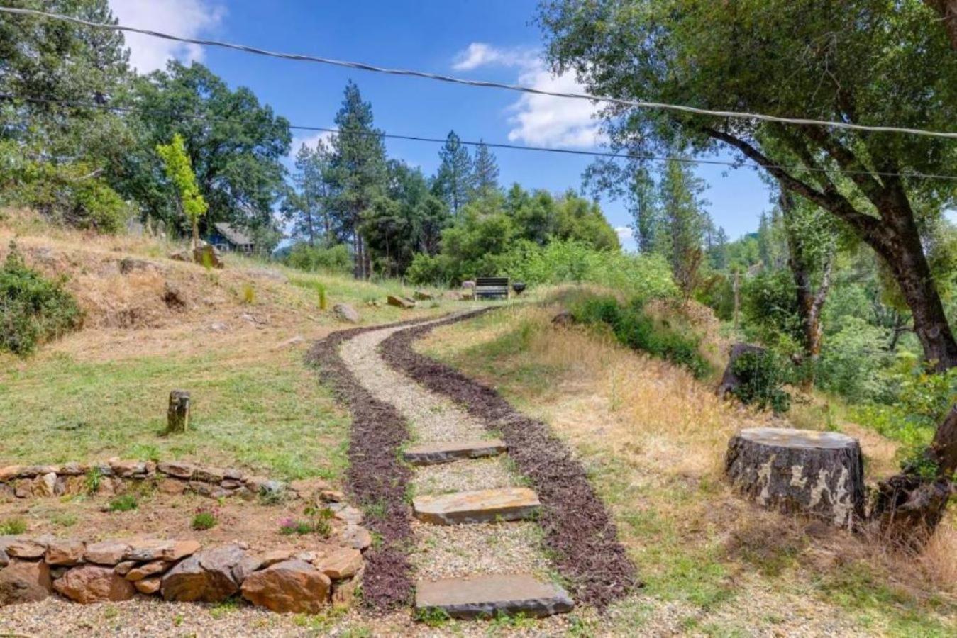 فيلا New! Cozy & Secluded House W/Deck - Near Yosemite! Tuolumne المظهر الخارجي الصورة